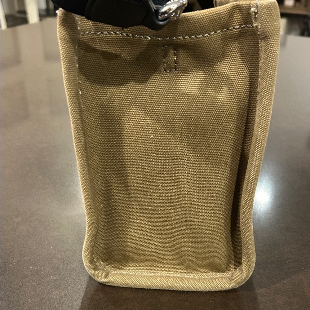 Marc Jacobs Canvas Tote in Tan with White Logo - Picture 3 of 15